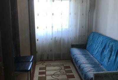 Garsonieră decomandată în Lipovei