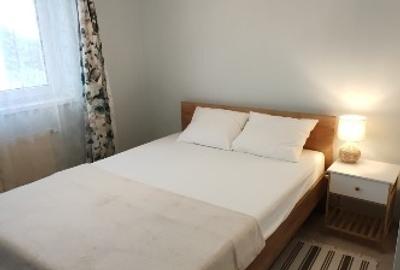 Apartament cu 2 camere decomandat în Tractorul - 2