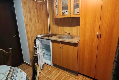 Apartament cu 3 camere semidecomandat în Central - 6