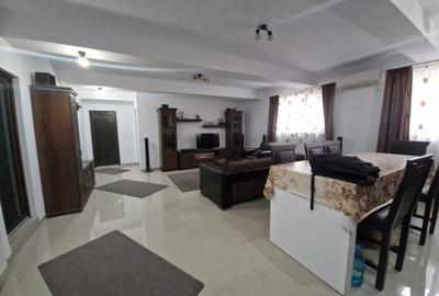 Casă cu 14 camere cu Teren 308 Mp în Tomis Nord