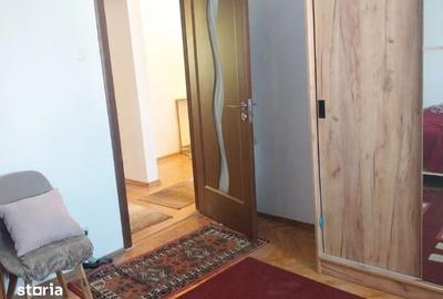 Apartament cu 3 camere în Alexandru cel Bun