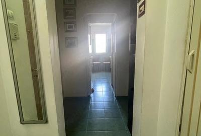 Apartament cu 2 camere decomandat în Vest