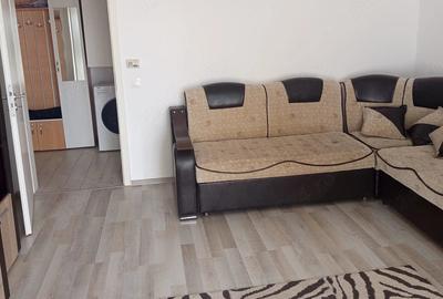 Apartament cu 2 camere decomandat în Avantgarden
