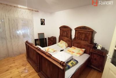 Casă individuală cu 7 camere cu Teren 4316 Mp în Bogda