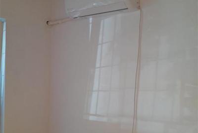 Apartament cu 3 camere semidecomandat în Dacia - 15