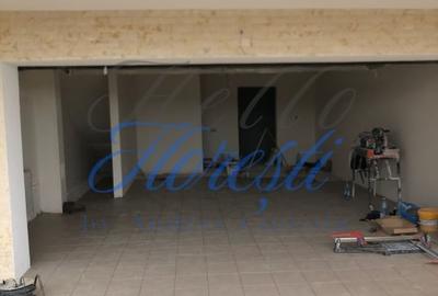 Apartament cu 4 camere semidecomandat în Dâmbul Rotund
