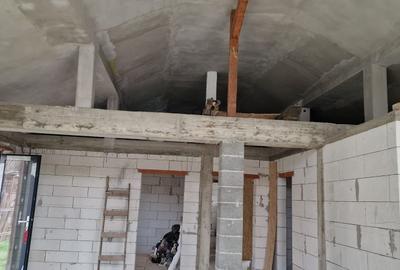Casă individuală cu 3 camere cu Canalizare în Oarda - 4