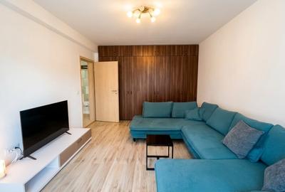 Apartament cu 2 camere decomandat, mobilat în Tractorul