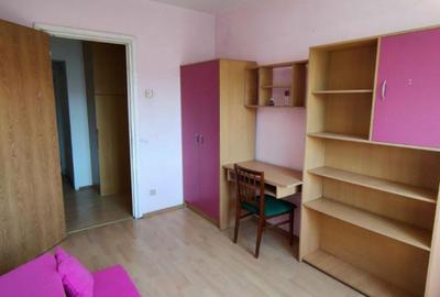 Apartament cu 3 camere semidecomandat în Gorjului - 1