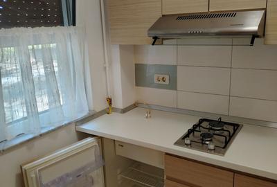 Apartament cu 2 camere nedecomandat în Intim