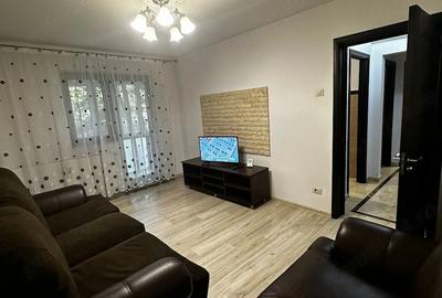 Apartament cu 2 camere decomandat în Centru Civic