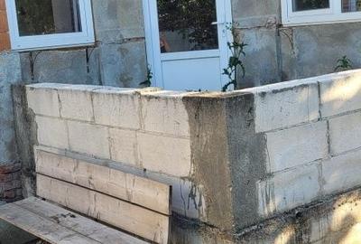 Casă cu 4 camere în Vladimirescu