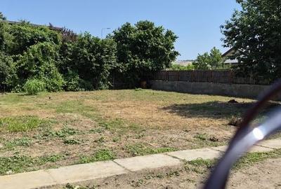 Casă cu 4 camere cu Teren 112 Mp în Central