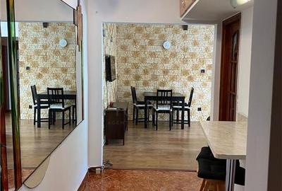 Apartament cu 3 camere decomandat în Dacia