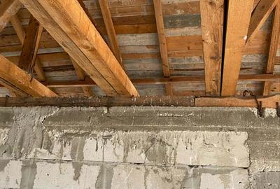 Casă cu 4 camere cu Teren 1280 Mp în Lilieci - 2