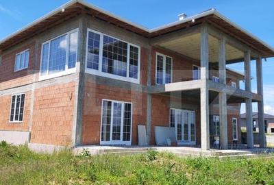 Casă cu 10 camere cu Teren 1000 Mp în Central - 3