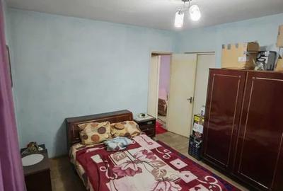 Apartament cu 3 camere semidecomandat în Țiglina 3