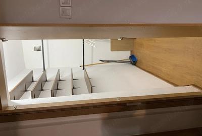 Apartament cu 3 camere în Medicină