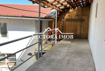 Casă cu 4 camere cu Teren 191 Mp în Central