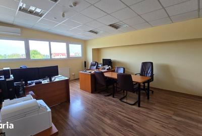 Spațiu comercial, de 140 mp, în Micro 16