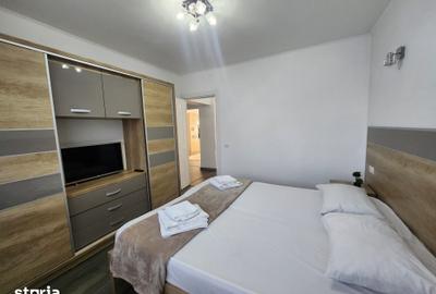 Apartament cu 4 camere decomandat în Calea București