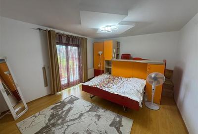 Casă individuală cu 5 camere cu Canalizare în Central - 14