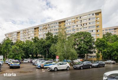 Apartament cu 2 camere semidecomandat, mobilat în Tei