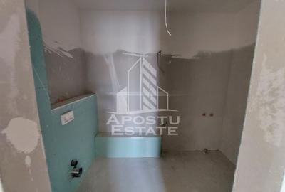 Penthouse cu 3 camere decomandat în Torontalului - 10