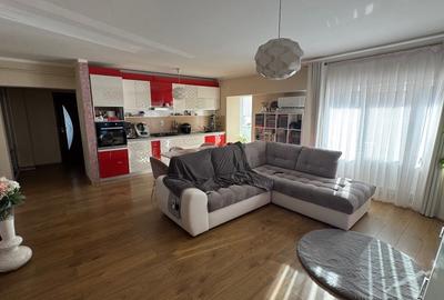 Apartament cu 3 camere decomandat, mobilat în Nicolina - 2