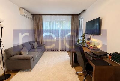 Apartament cu 3 camere în Pajura
