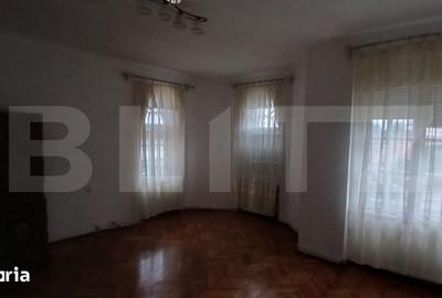 Apartament cu 5 camere în Central - 16