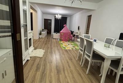 Casă cu 3 camere în Preajba