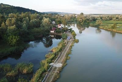 Teren agricol extravilan de 5820 mp, în Colun - 29