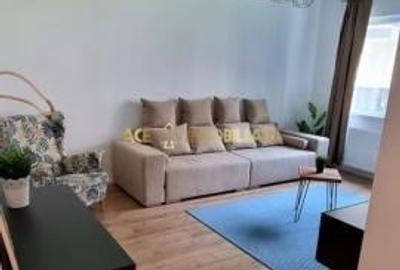 Apartament cu 2 camere semidecomandat, mobilat în Regie