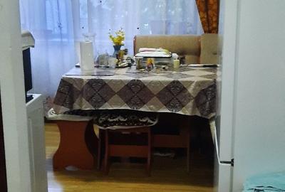 Apartament cu 2 camere decomandat în Popoveni