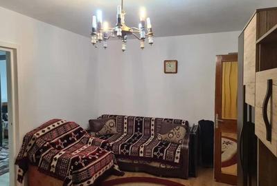 Apartament cu 2 camere nedecomandat, mobilat în Podu Roș