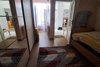 Casă individuală cu 4 camere cu Canalizare în Central - 2