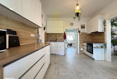 Casă cu 5 camere cu Teren 1200 Mp în Central - 8