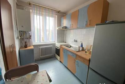 Apartament cu 4 camere decomandat, mobilat în Hipodrom 1