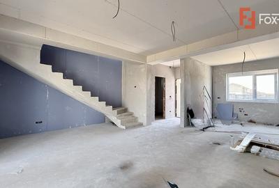 Duplex cu 4 camere cu Teren 300 Mp în Moșnița Nouă