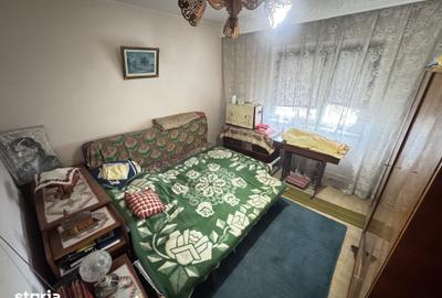 Apartament cu 3 camere decomandat în Coiciu