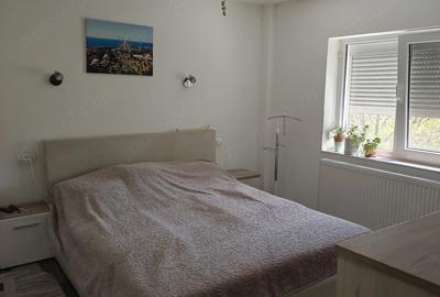Apartament cu 2 camere decomandat în Central - 1
