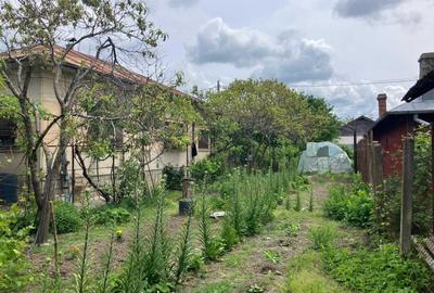 Casă cu 4 camere în Sud
