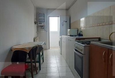 Apartament cu 3 camere decomandat în Central - 1