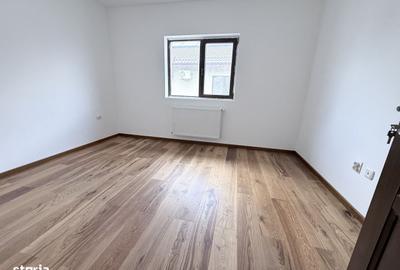 Casă cu 4 camere în Central - 3