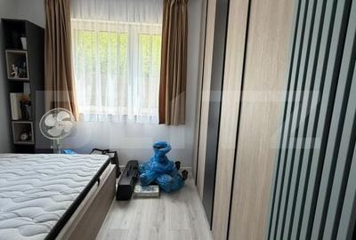 Casă cu 6 camere cu Teren 1875 Mp în Luna - 13