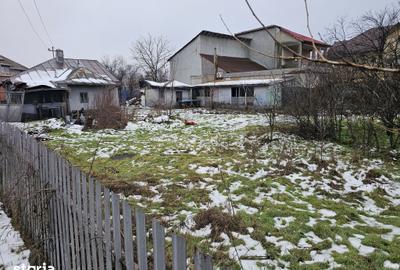 Teren de 600 mp, în Militari