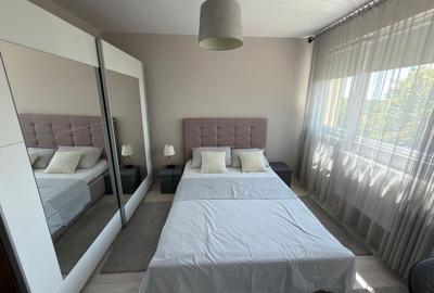 Apartament cu 2 camere decomandat în Eroii Revoluției