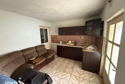 Casă cu Teren 2470 Mp în Livada