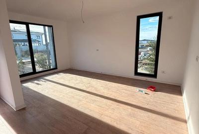 Casă cu 3 camere cu Teren 250 Mp în Clinceni